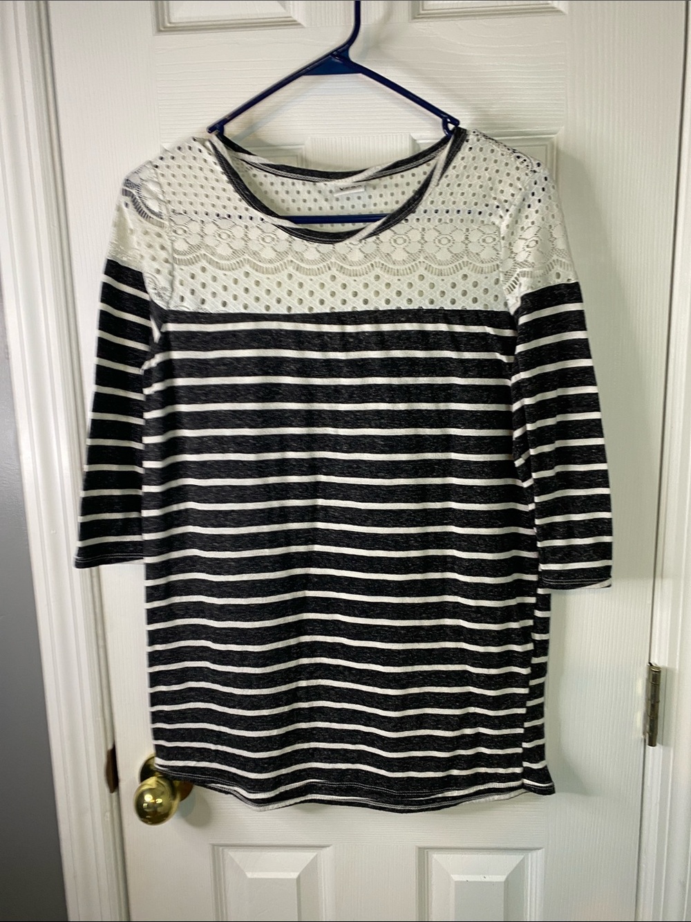 Vero Moda Black & White Striped Lace Yoke Long Sleeve Top Size Medium.